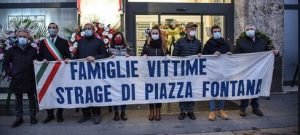 Parigi o cara Vittime P.Fontana